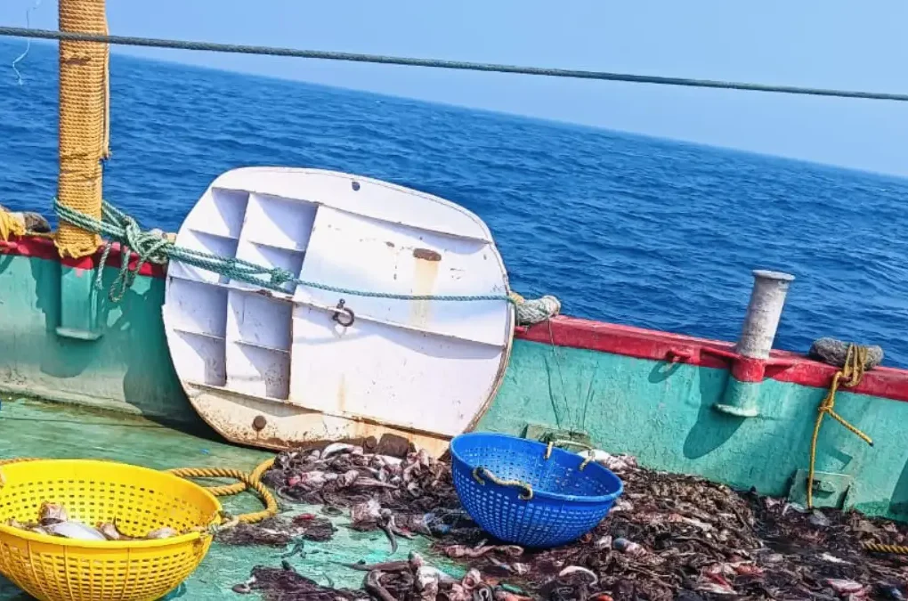 deep sea resources fishing boat